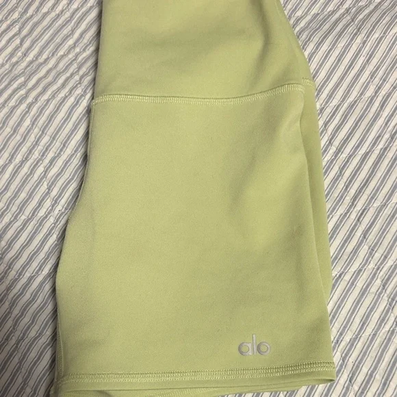 ALO Yoga Women's Light Green Bike Shorts - Picture 2 of 4